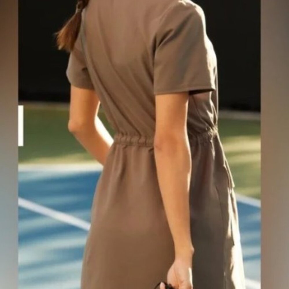 Beyond Yoga City Chic Front-Zip Mini Dress in Dune Sz M - Picture 2 of 5